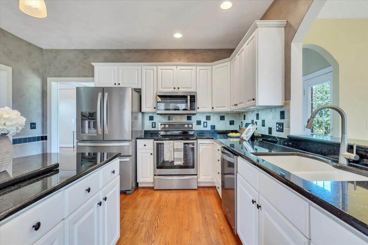 45 Charleston PL - Photo 24