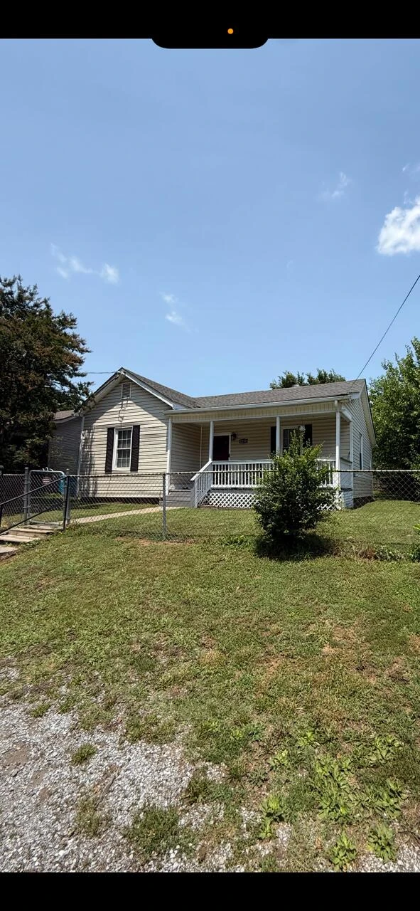 2213 Russell AVE - Photo 2