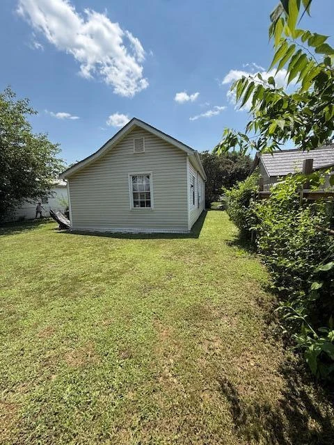 2213 Russell AVE - Photo 6