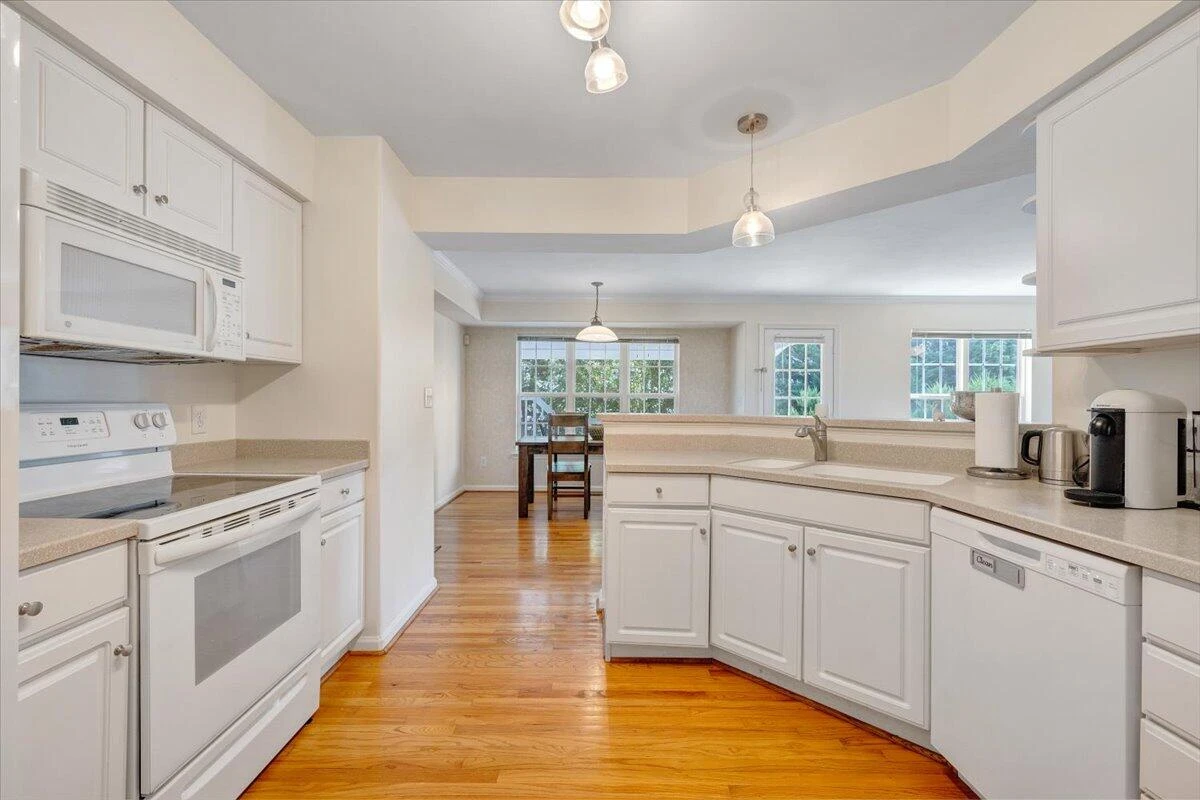 6024 Chagall DR - Photo 17