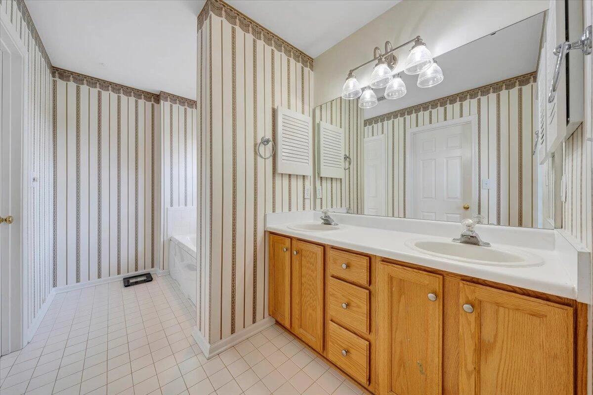 6024 Chagall DR - Photo 23