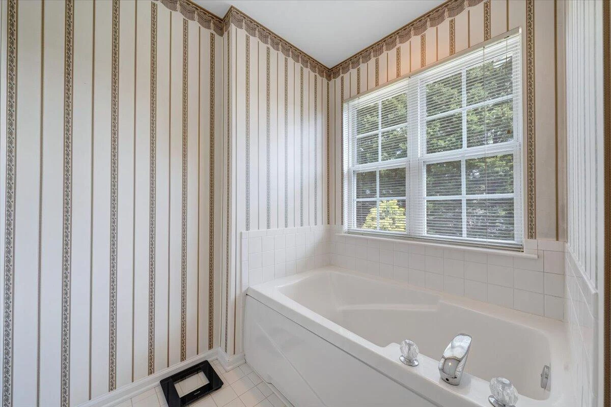 6024 Chagall DR - Photo 24