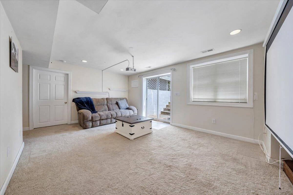 6024 Chagall DR - Photo 31