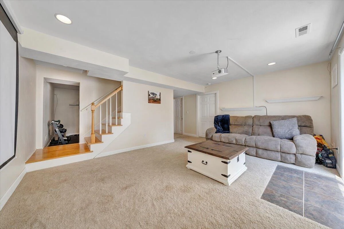 6024 Chagall DR - Photo 32