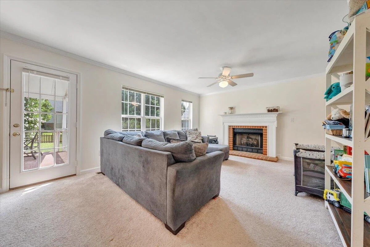 6024 Chagall DR - Photo 11