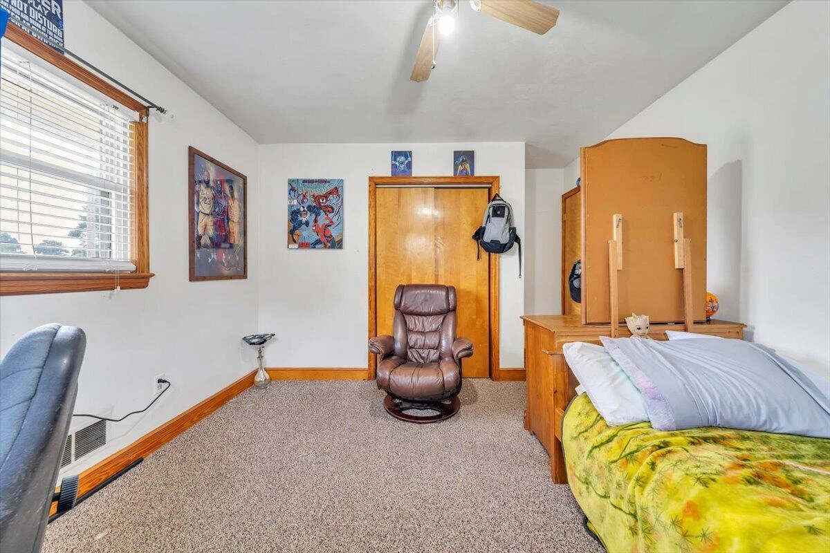 202 FRONTIER RD - Photo 17
