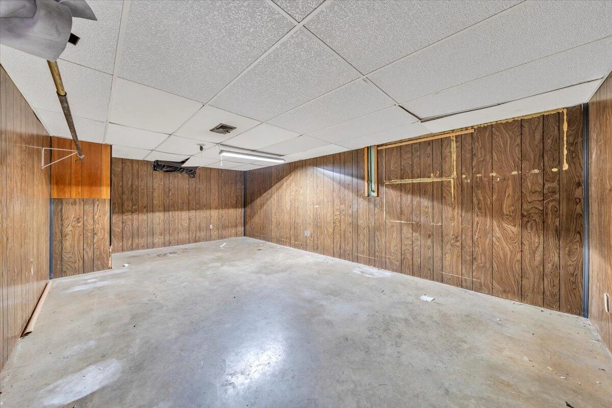 202 FRONTIER RD - Photo 29
