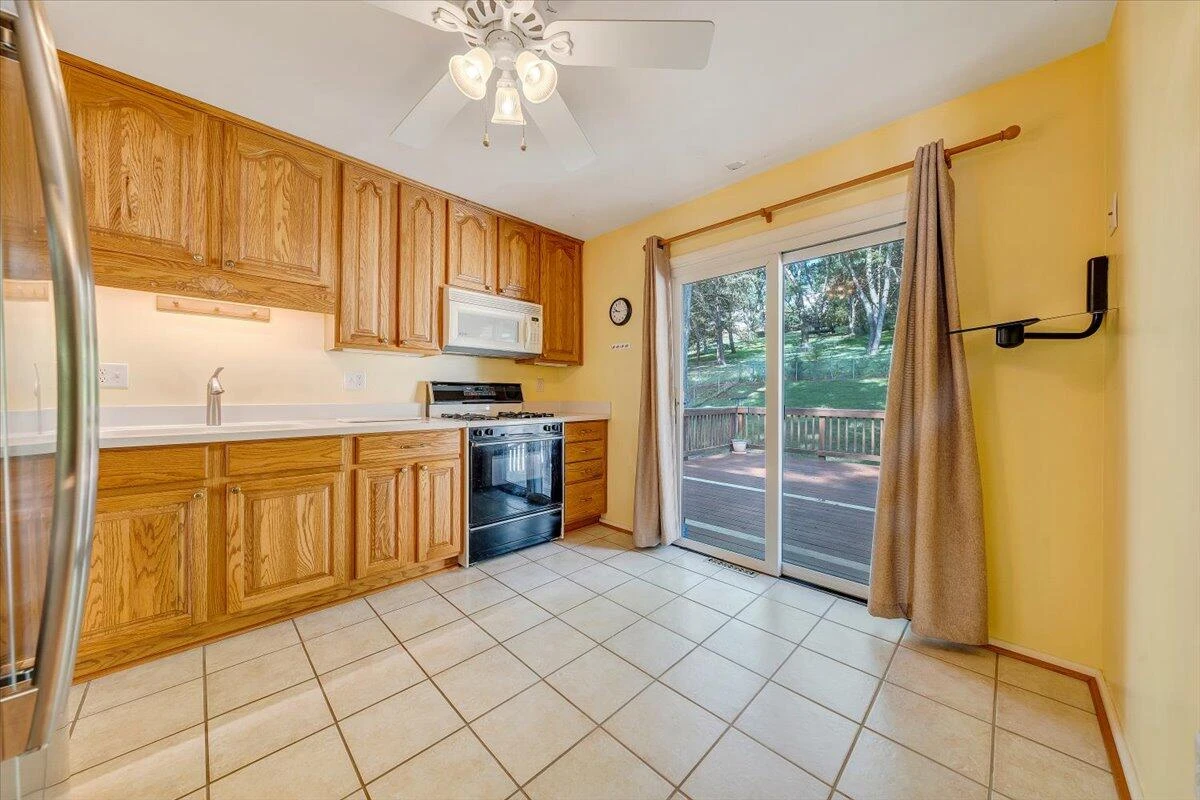 3871 Meadowlark RD - Photo 12