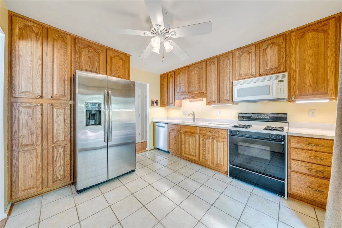 3871 Meadowlark RD - Photo 13