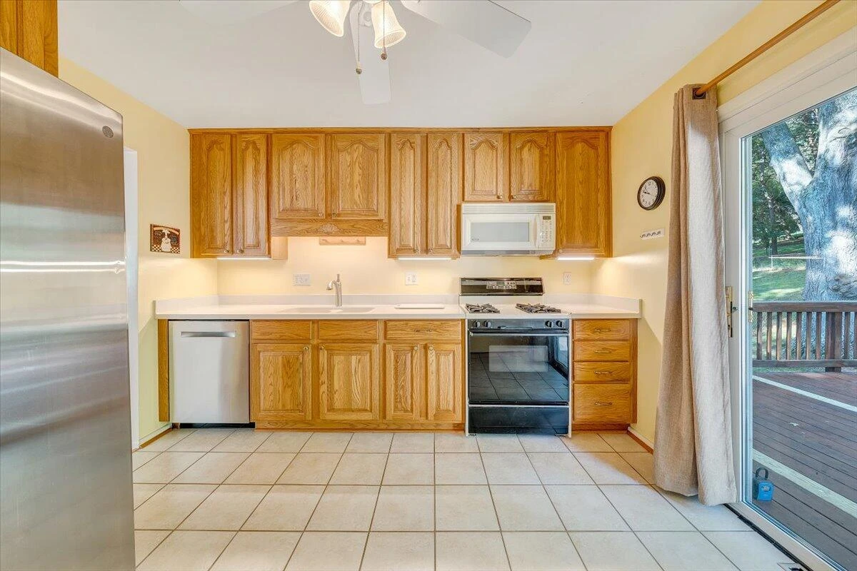 3871 Meadowlark RD - Photo 15