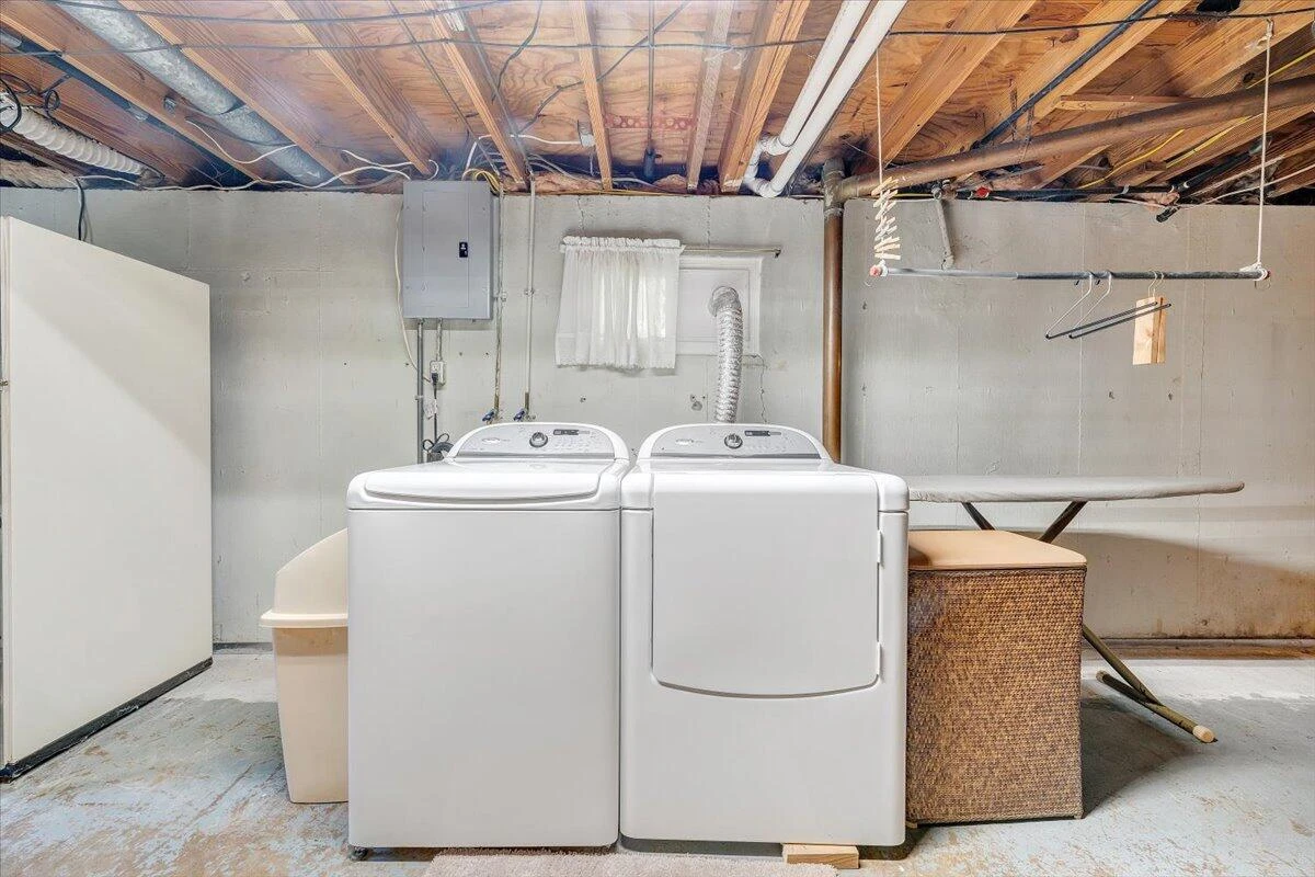 3871 Meadowlark RD - Photo 36