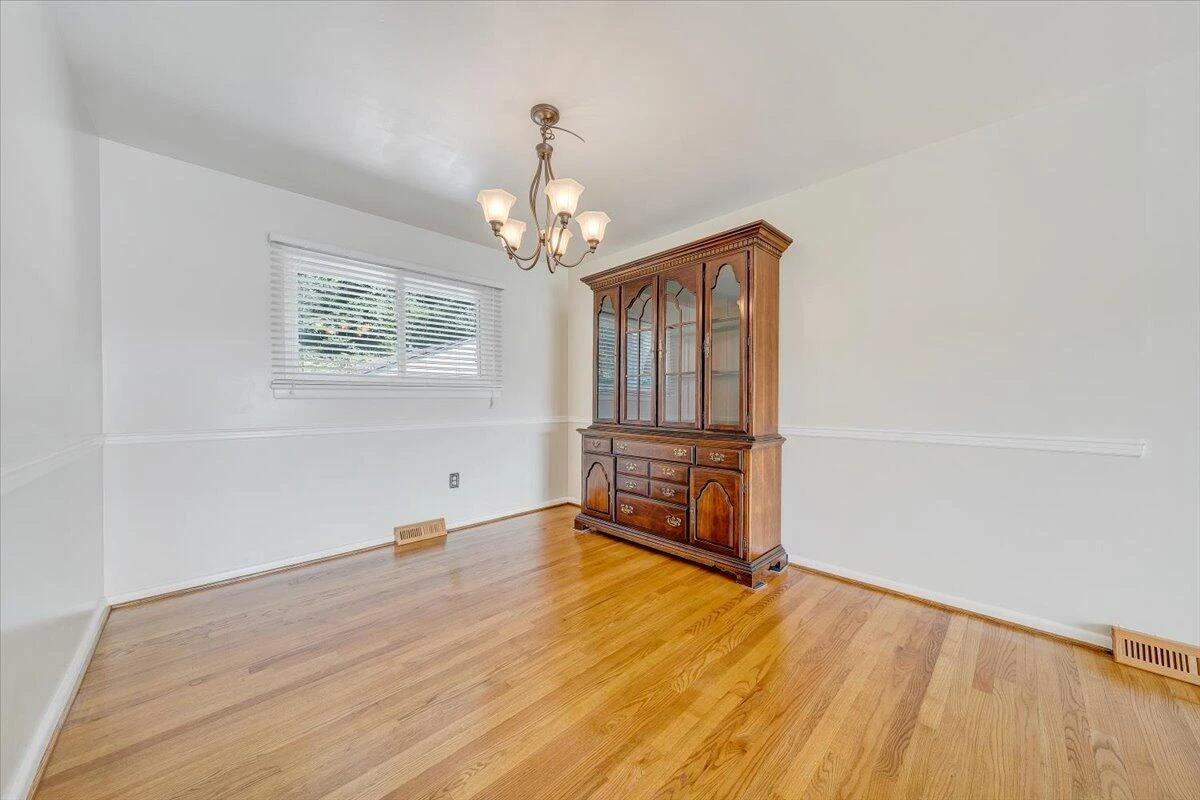 3871 Meadowlark RD - Photo 7
