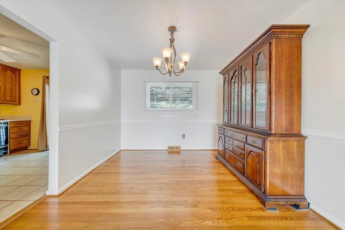 3871 Meadowlark RD - Photo 8
