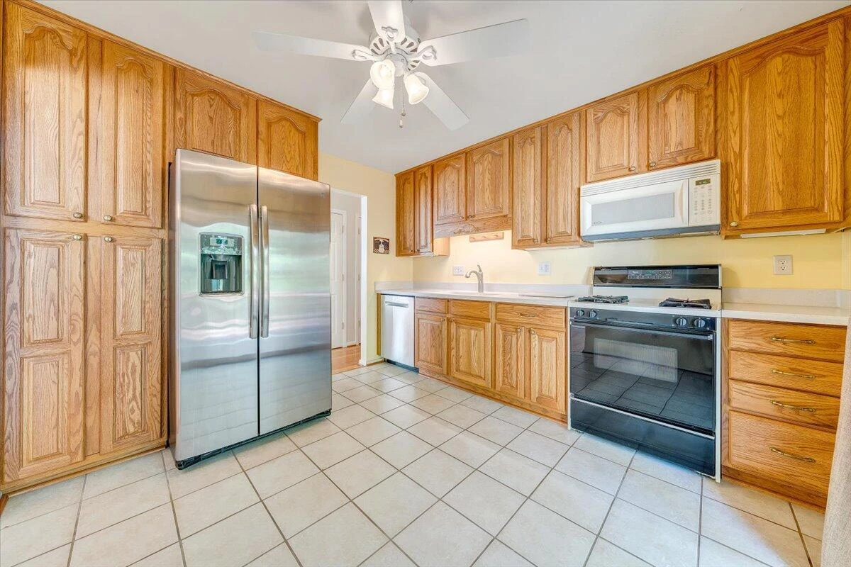 3871 Meadowlark RD - Photo 9