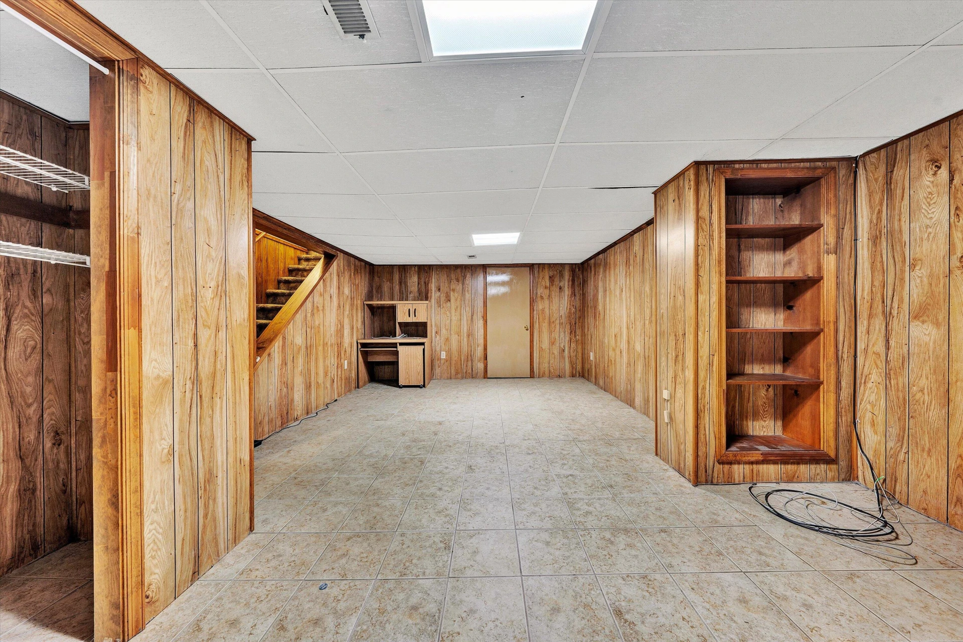 2401 Maiden LN - Photo 23