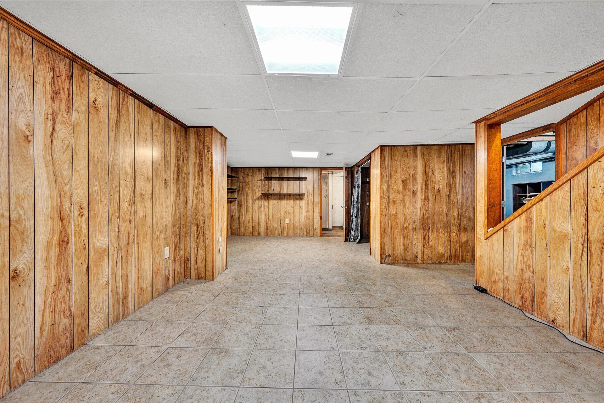 2401 Maiden LN - Photo 24