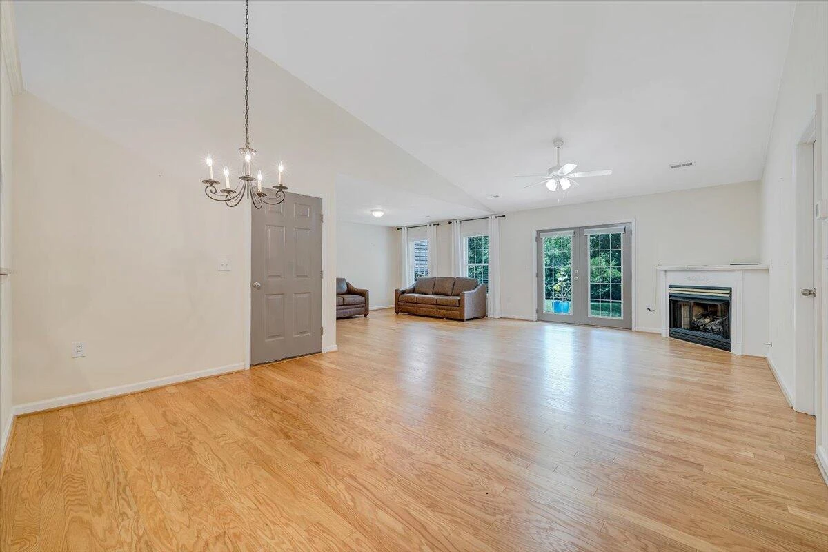 8624 South Bend DR - Photo 5