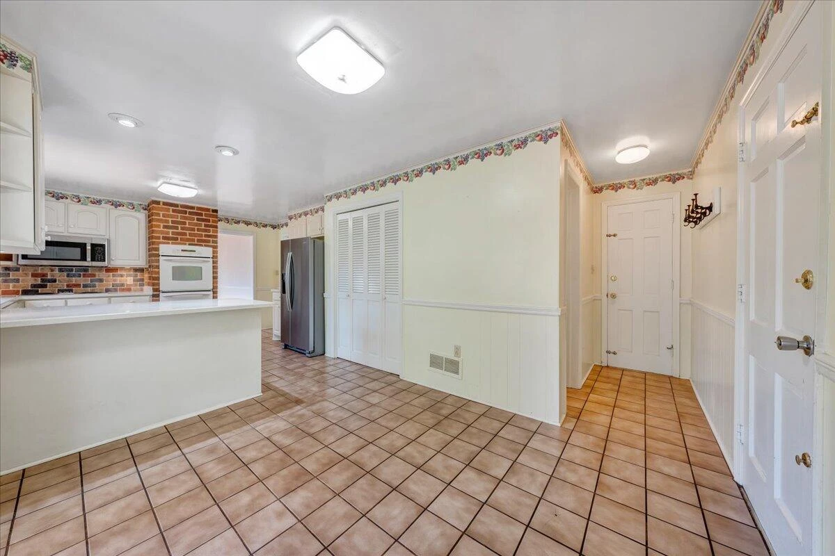 5911 Bighorn DR - Photo 21
