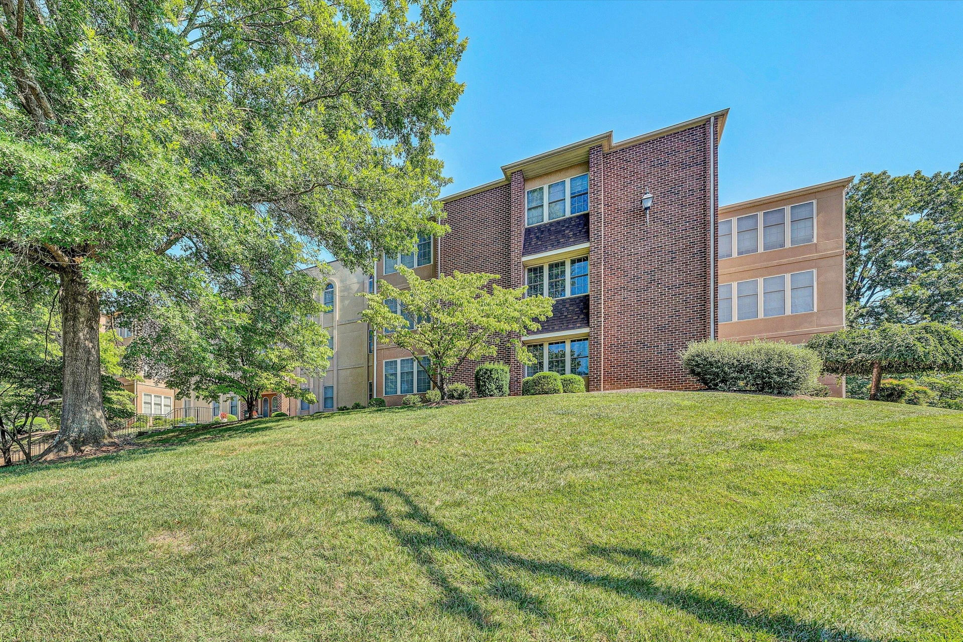 4621 Heather DR #320 - Photo 5