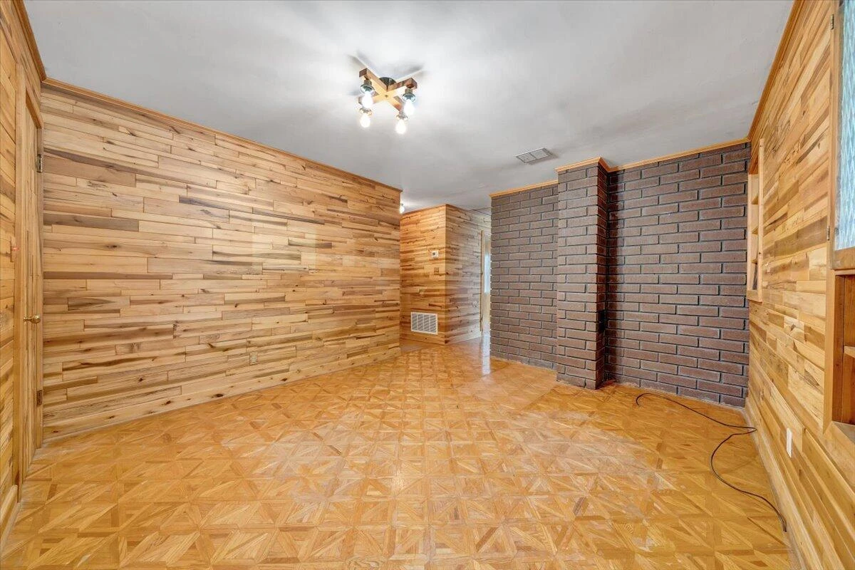 915 Ridgecrest DR - Photo 21