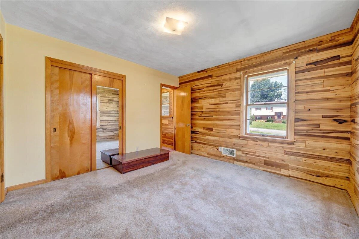 915 Ridgecrest DR - Photo 28