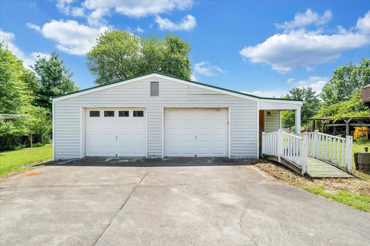 915 Ridgecrest DR - Photo 50