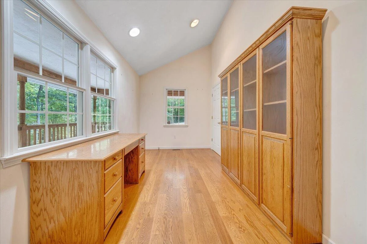 1403 Greyledge RD - Photo 31
