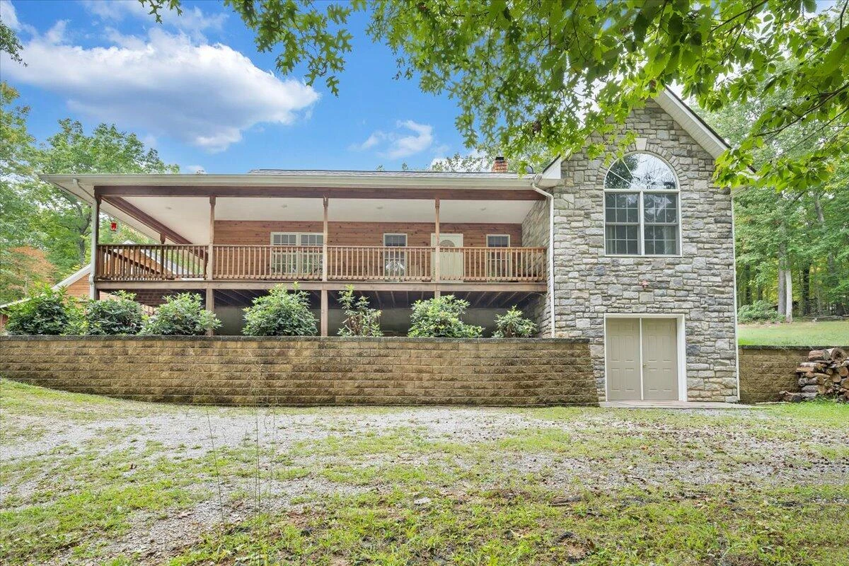 1403 Greyledge RD - Photo 7