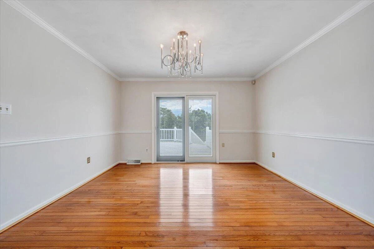 654 Joan CIR - Photo 11