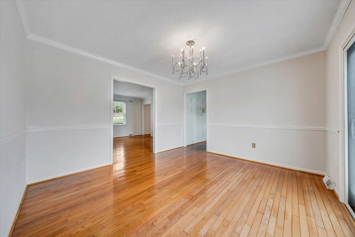 654 Joan CIR - Photo 14