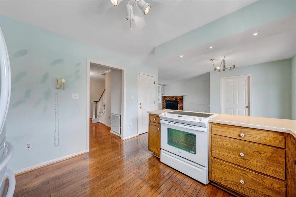 654 Joan CIR - Photo 22
