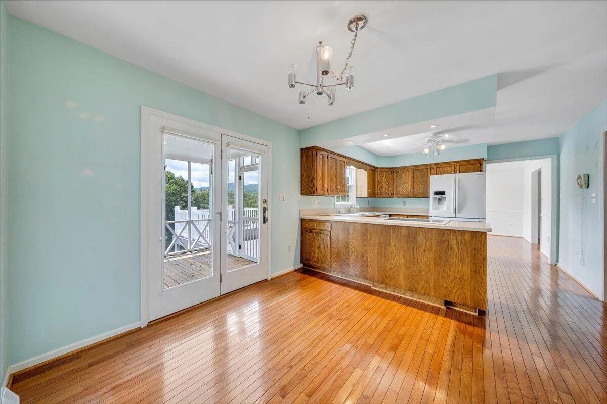 654 Joan CIR - Photo 24