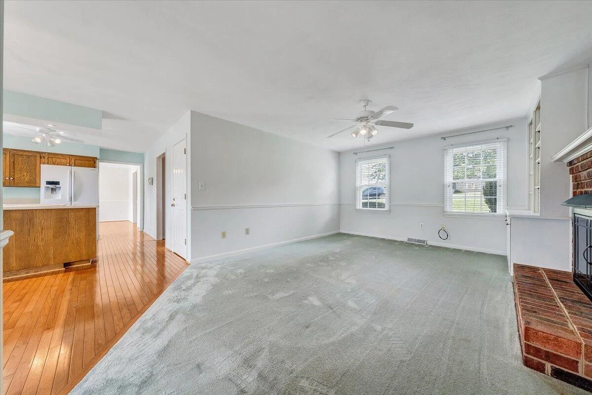 654 Joan CIR - Photo 29