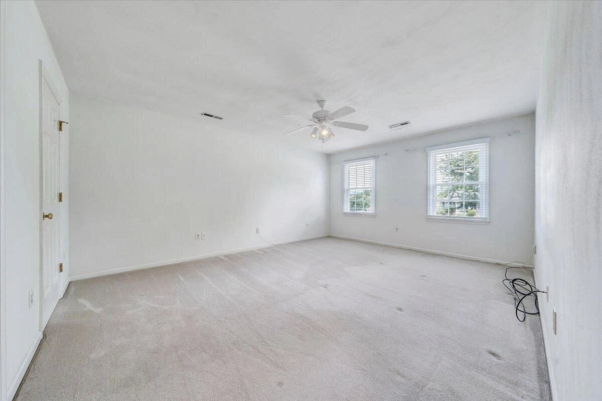 654 Joan CIR - Photo 40