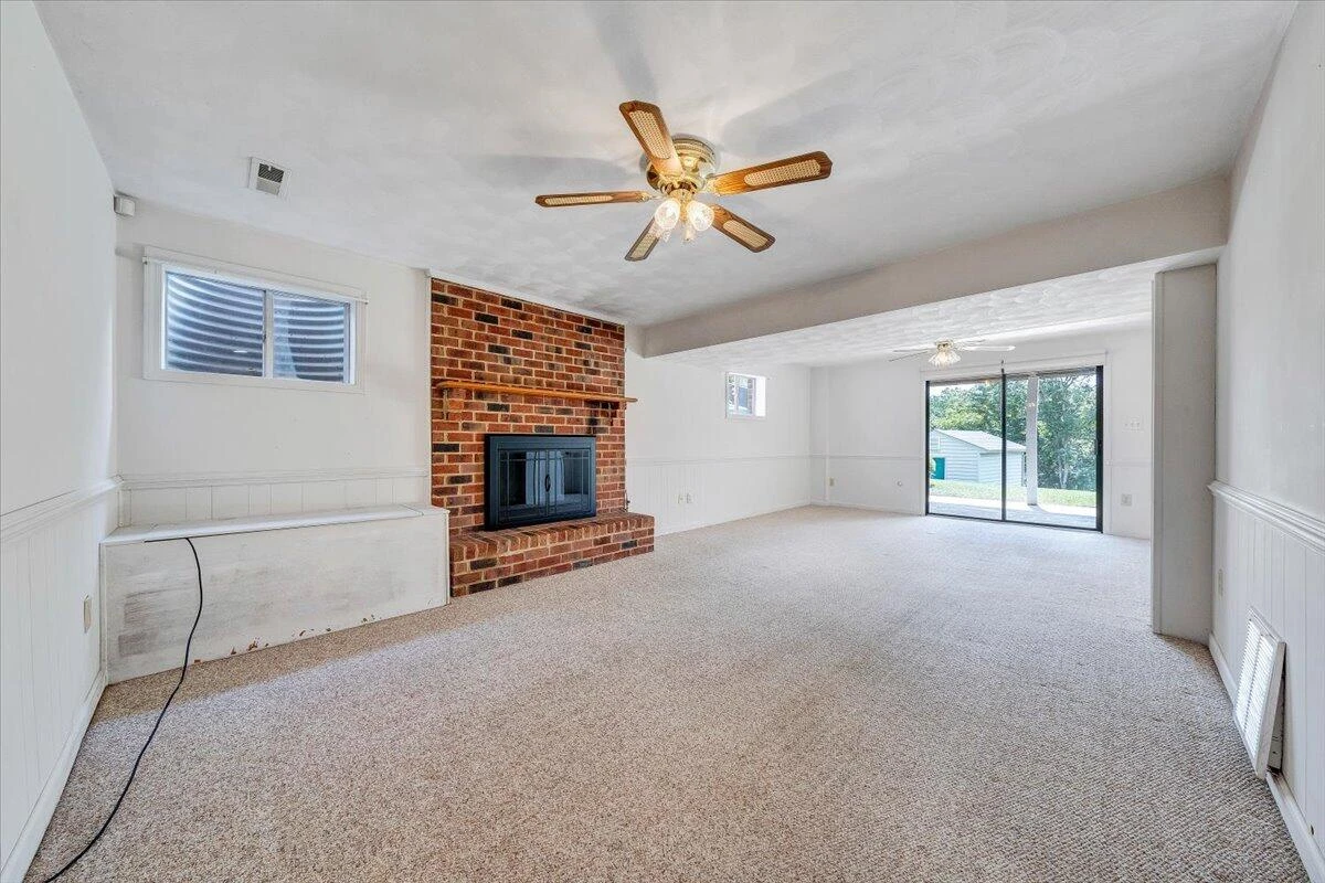 654 Joan CIR - Photo 46