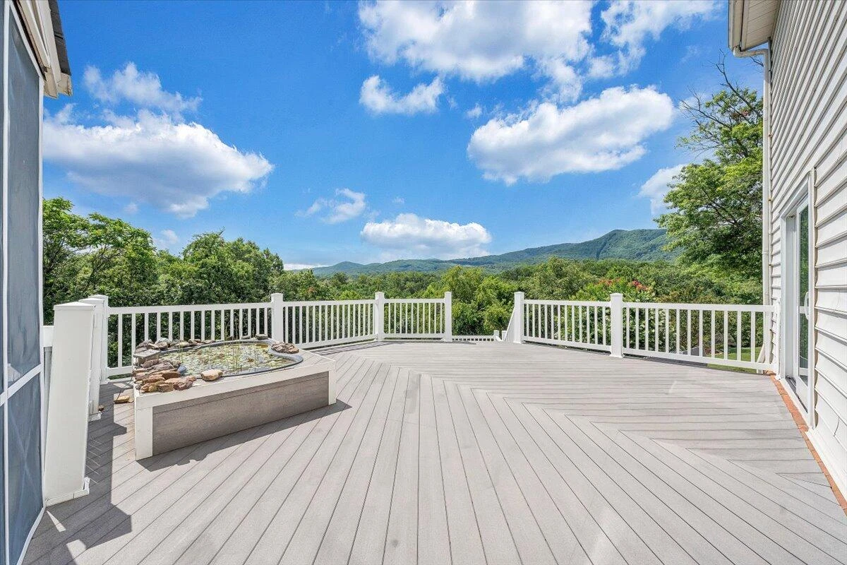 654 Joan CIR - Photo 54