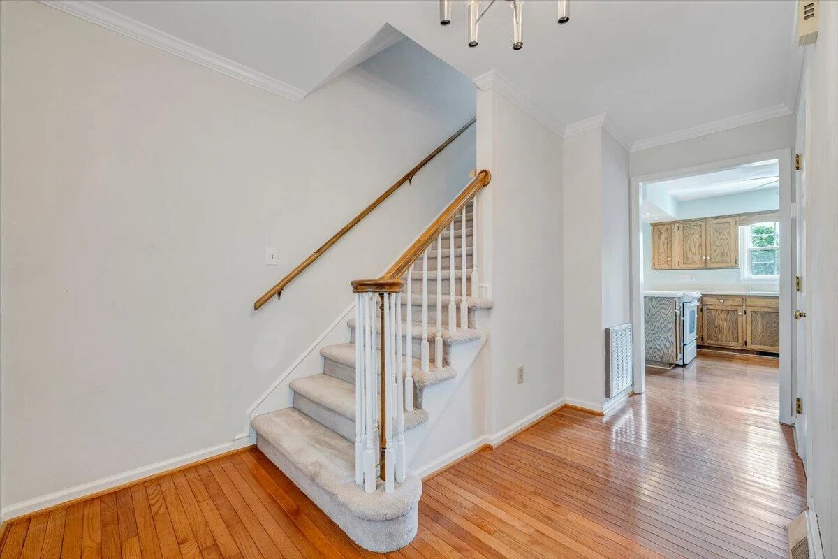 654 Joan CIR - Photo 6