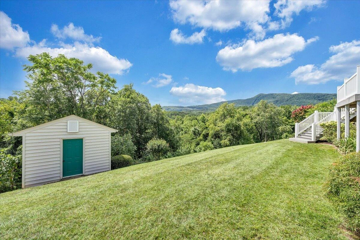 654 Joan CIR - Photo 65