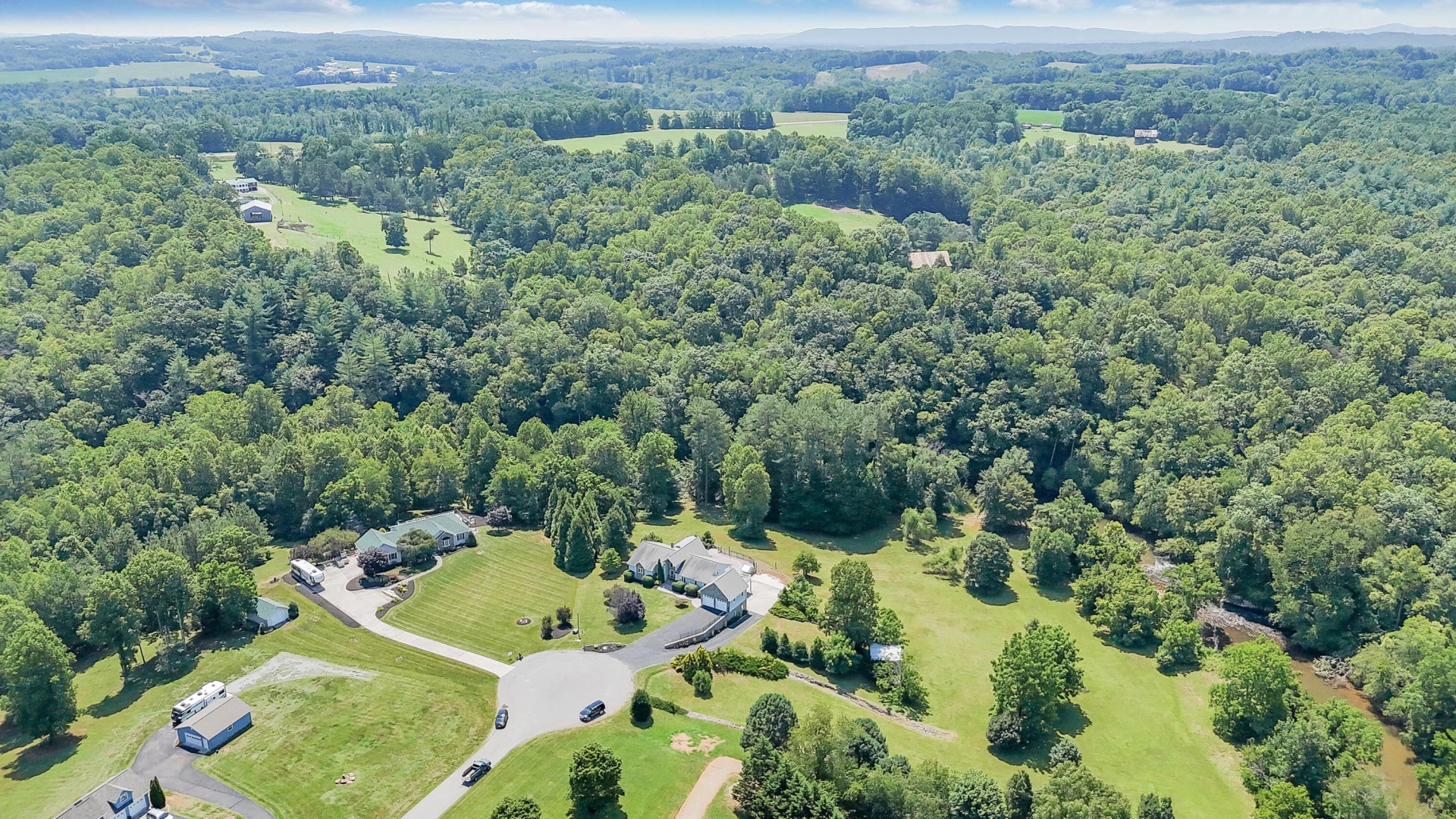 1860 Riverbend DR - Photo 107