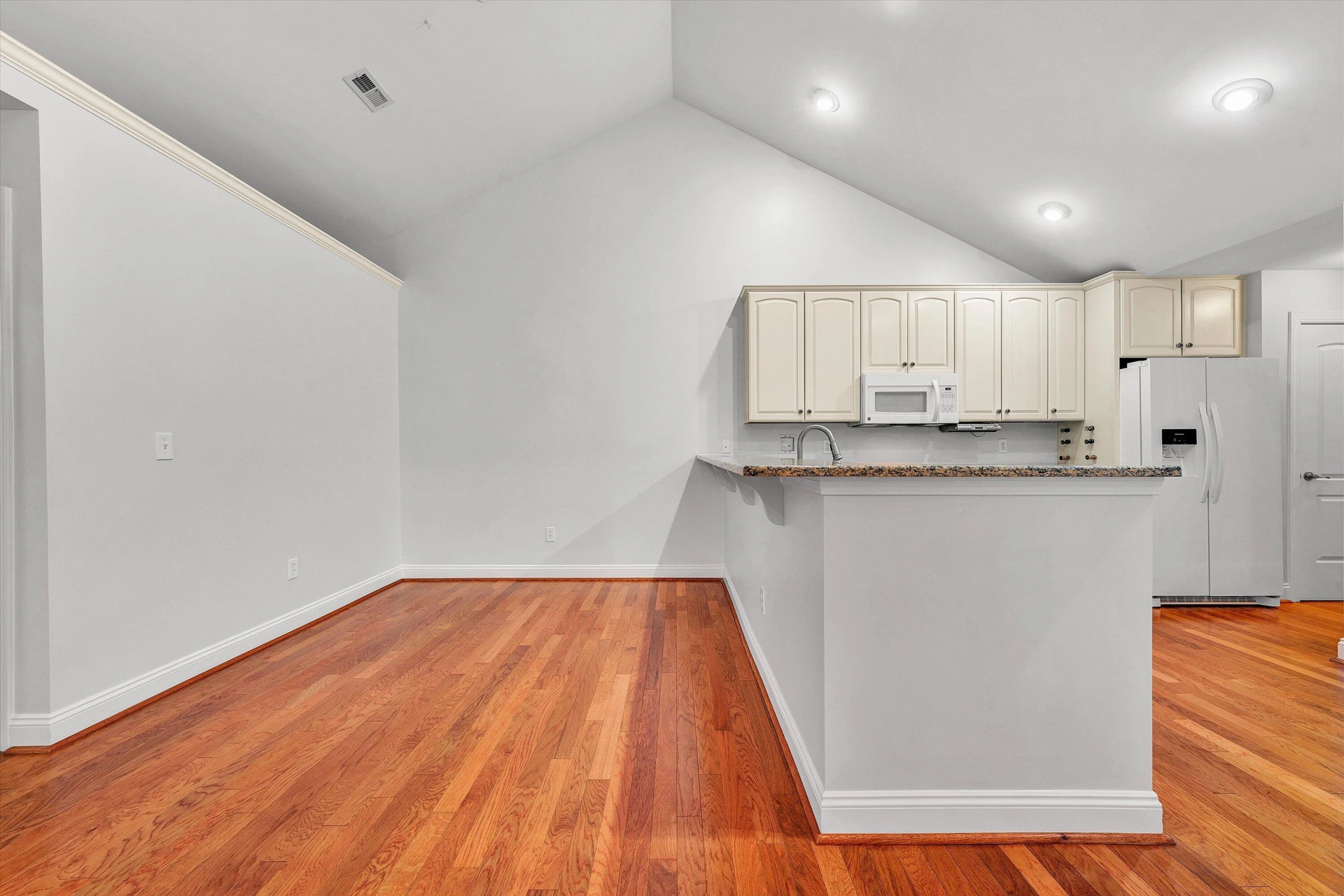5460 Orchard Villas CIR - Photo 13