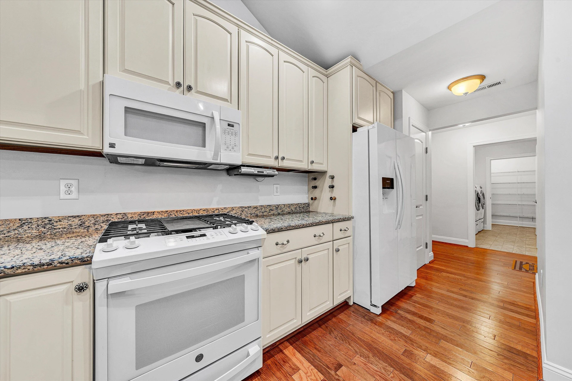 5460 Orchard Villas CIR - Photo 16