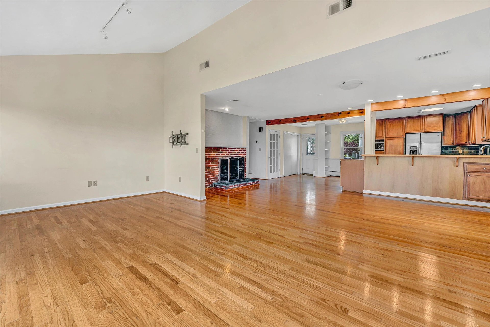 2323 Mount Vernon RD - Photo 15
