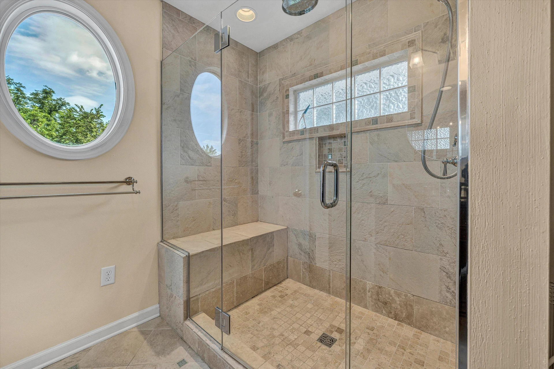 2323 Mount Vernon RD - Photo 25