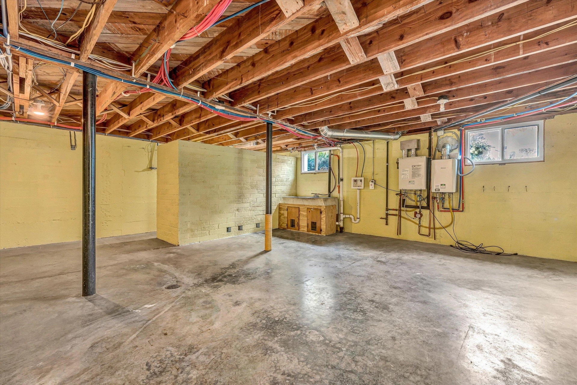 2323 Mount Vernon RD - Photo 38