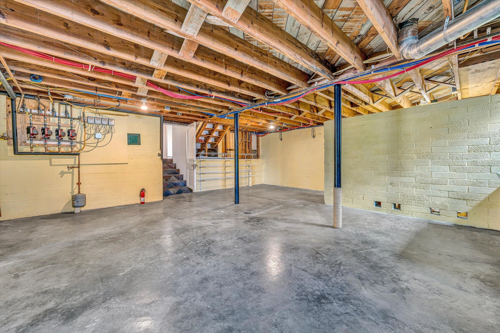 2323 Mount Vernon RD - Photo 39