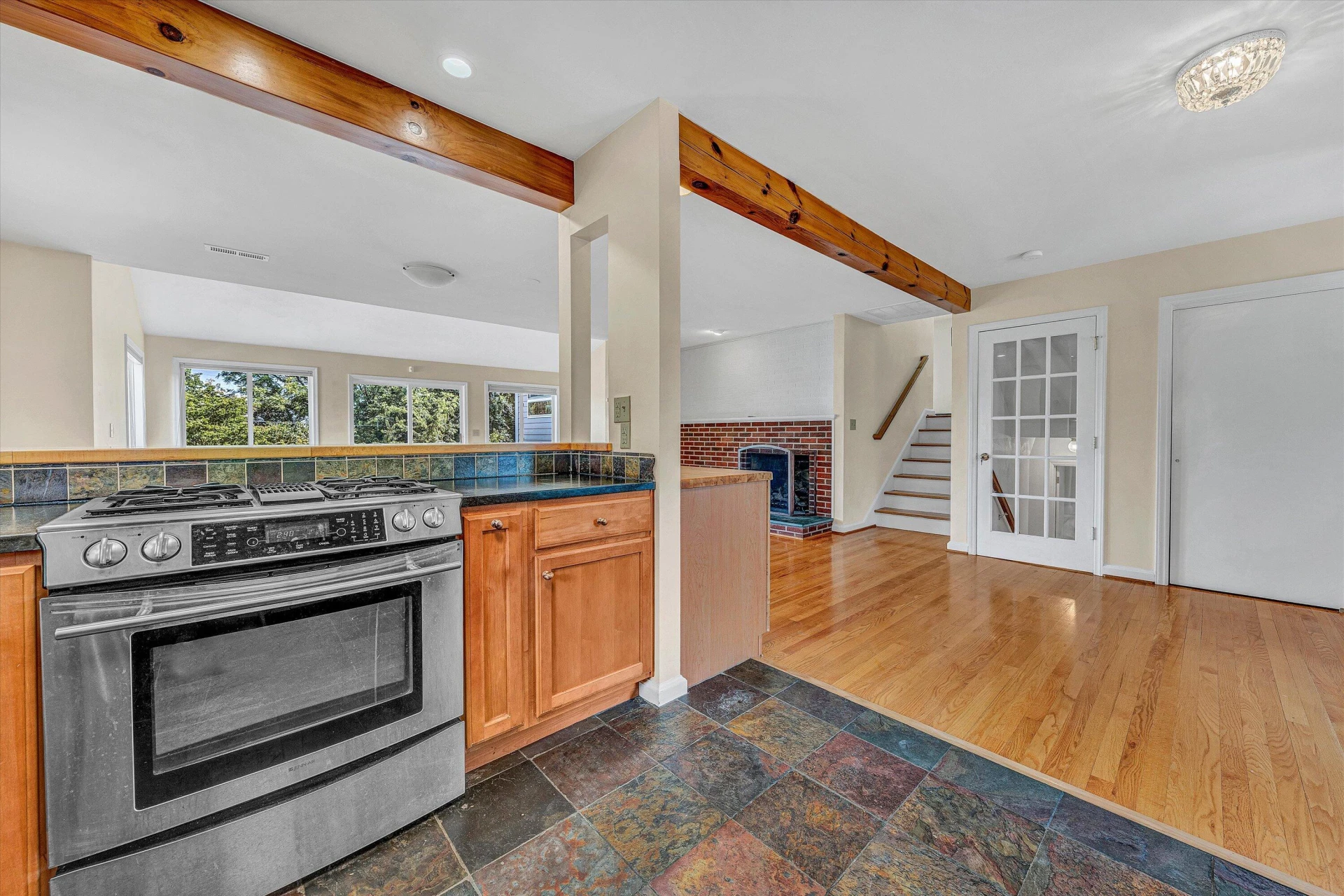 2323 Mount Vernon RD - Photo 11