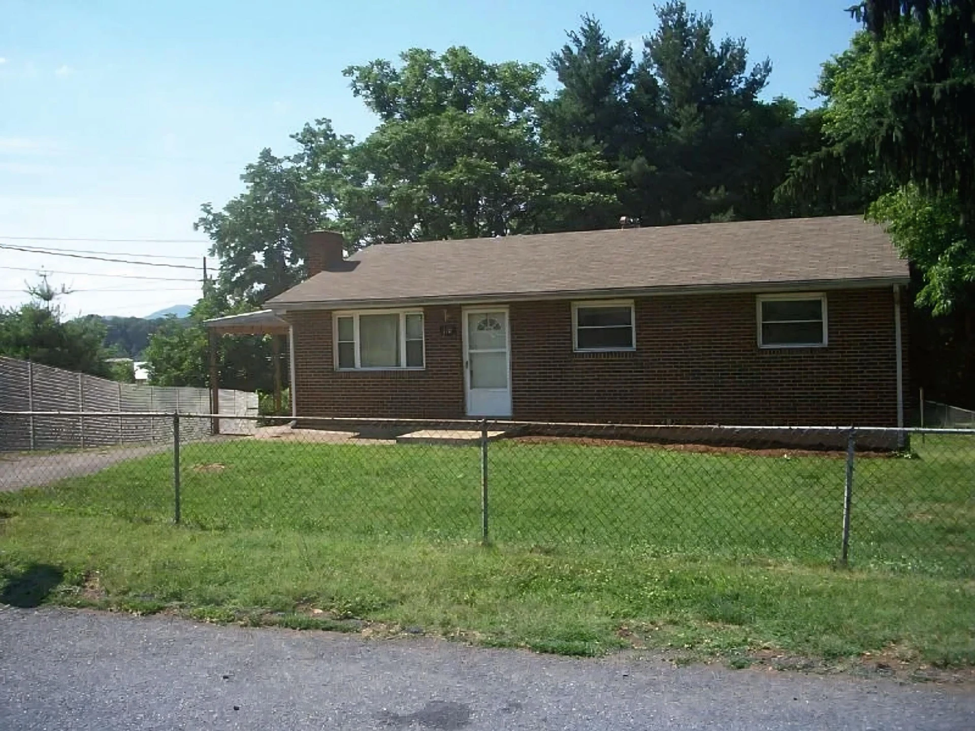 110 Cherryhill CIR