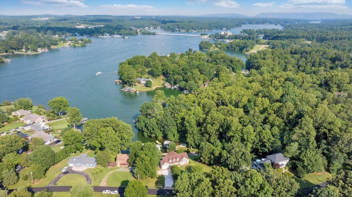 900 Lakemount DR - Photo 107
