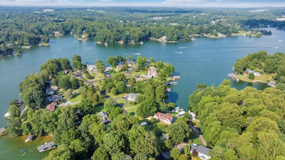 900 Lakemount DR - Photo 120