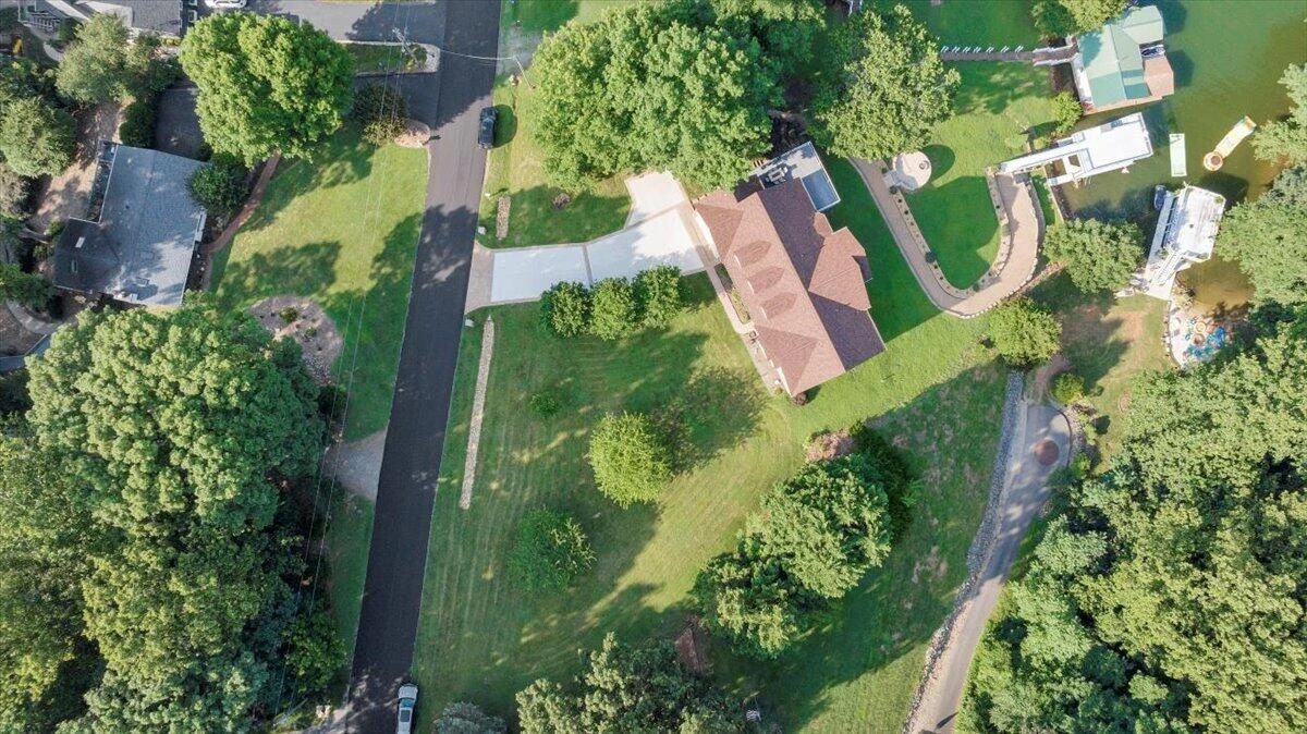 900 Lakemount DR - Photo 124